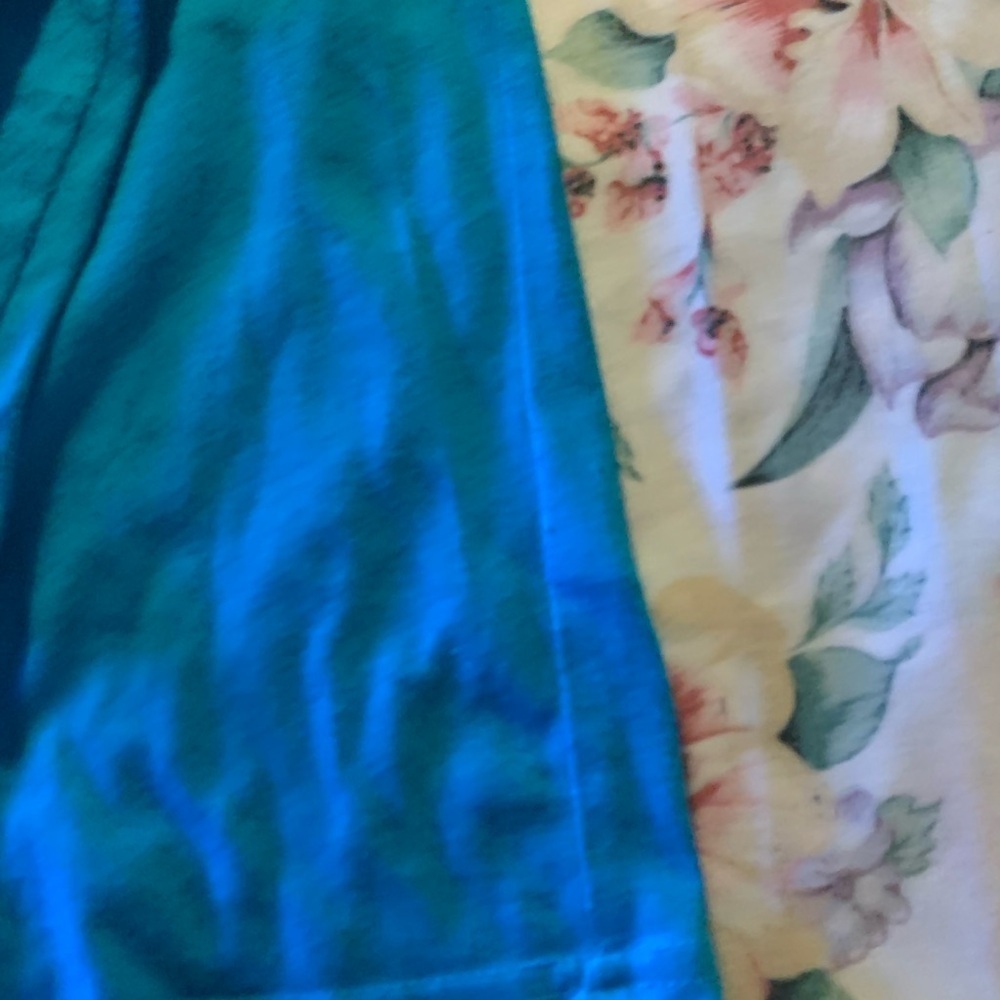 VVam Women’s Vibrant Blue Long Sleeve Shirt Size Medoum - Picture 4 of 8